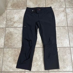 The North Face Women's Roll Up Hiking Pants Size 8 BLACK Pre Owned.